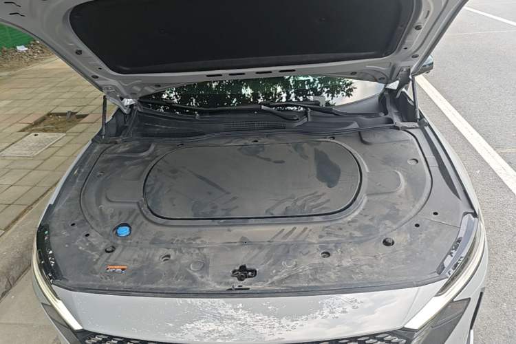 Used Mazda EZ-6 2024 Range-Extended 200 Luxury Edition Engine Bay
