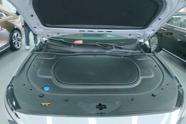 Used Mazda EZ-6 2024 Range-Extended 200 Luxury Edition Engine Bay