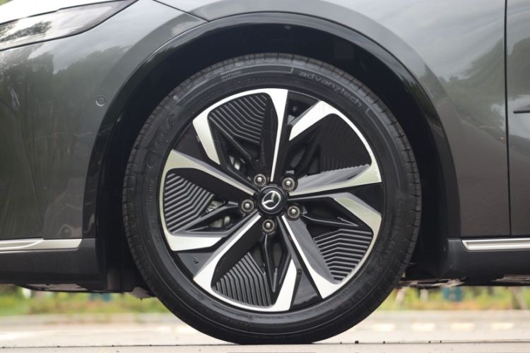 Used Mazda EZ-6 2024 Pure Electric 480 Zhiyue Edition Exterior 3