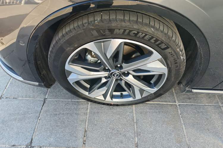 Used Mazda EZ-6 2024 Range-Extended 200 Luxury Edition Exterior 4