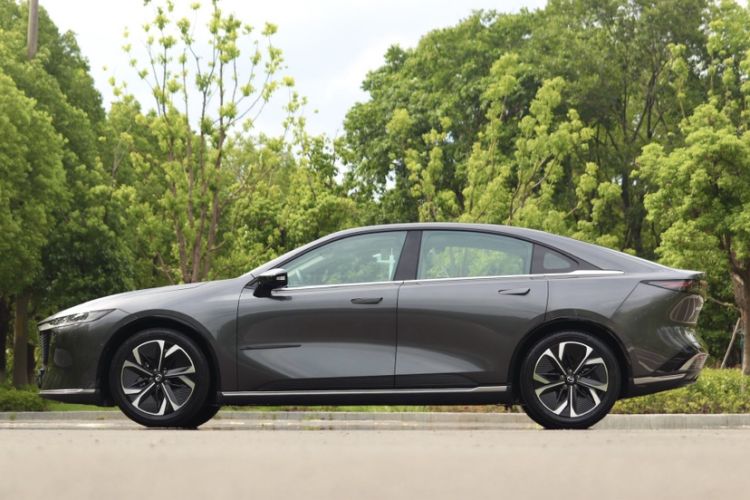Used Mazda EZ-6 2024 Pure Electric 480 Zhiyue Edition Exterior 5