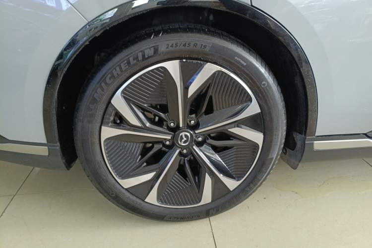 Used Mazda EZ-6 2024 Pure Electric 600 ZhiZun Edition Exterior 5