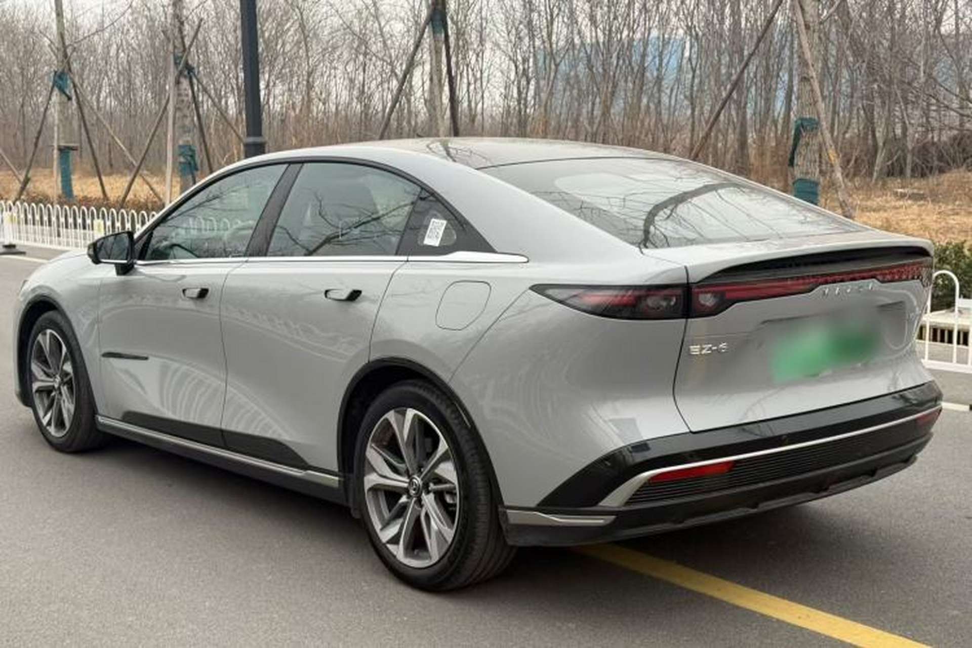 Used Mazda EZ-6 2024 Range-Extended 200 Luxury Edition Exterior 6