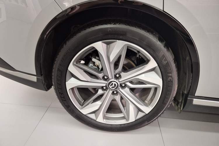 Used Mazda EZ-6 2024 Range-Extended 200 Luxury Edition Exterior 6
