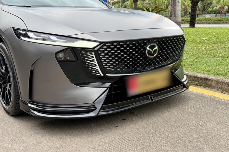 Used Mazda EZ-6 2024 Range-Extended 200 Luxury Edition Exterior 9