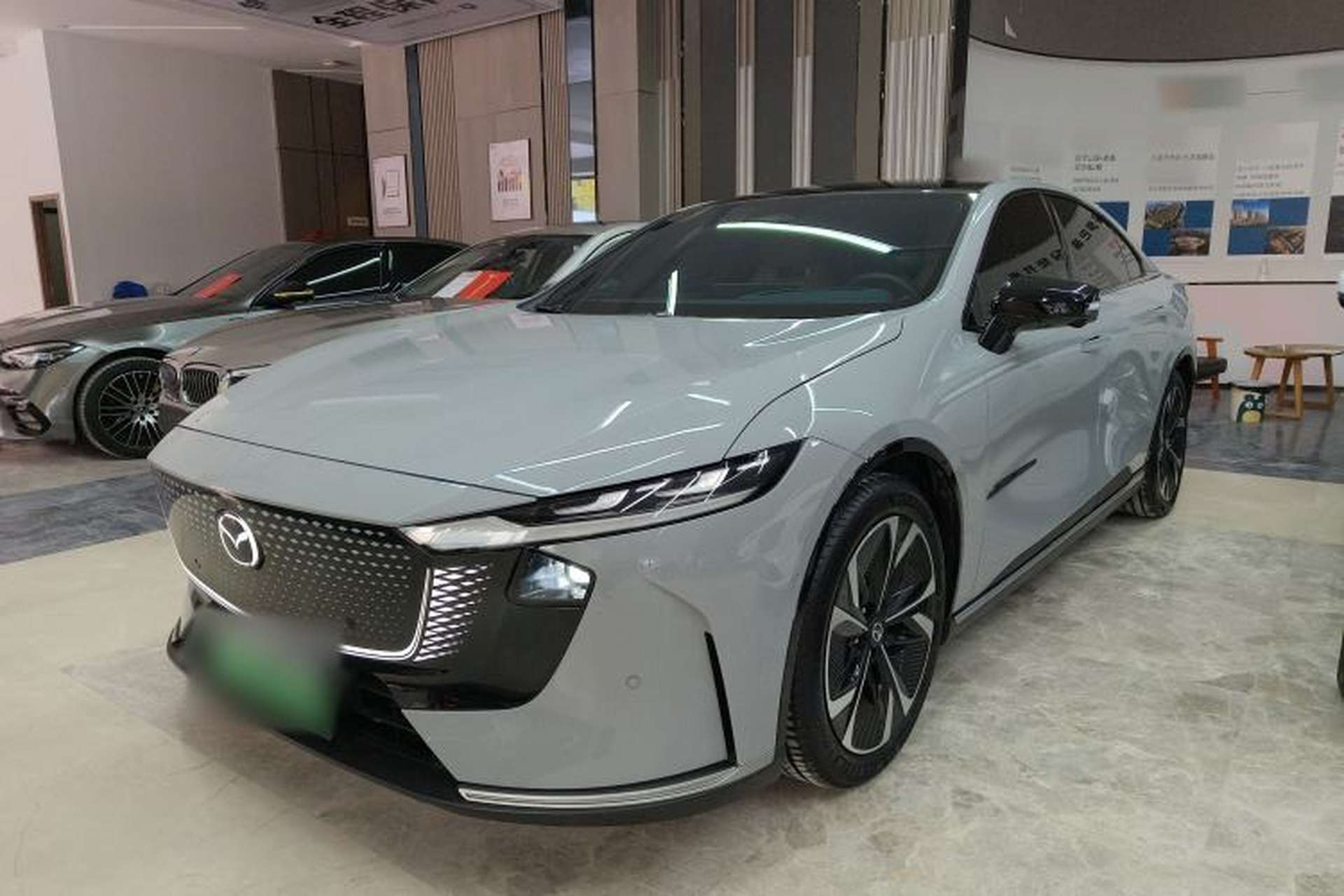 Used Mazda EZ-6 2024 Pure Electric 600 ZhiZun Edition Front Left 45 Deg