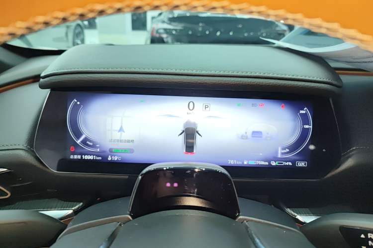 Used Mazda EZ-6 2024 Range-Extended 200 Luxury Edition Instrument Cluster