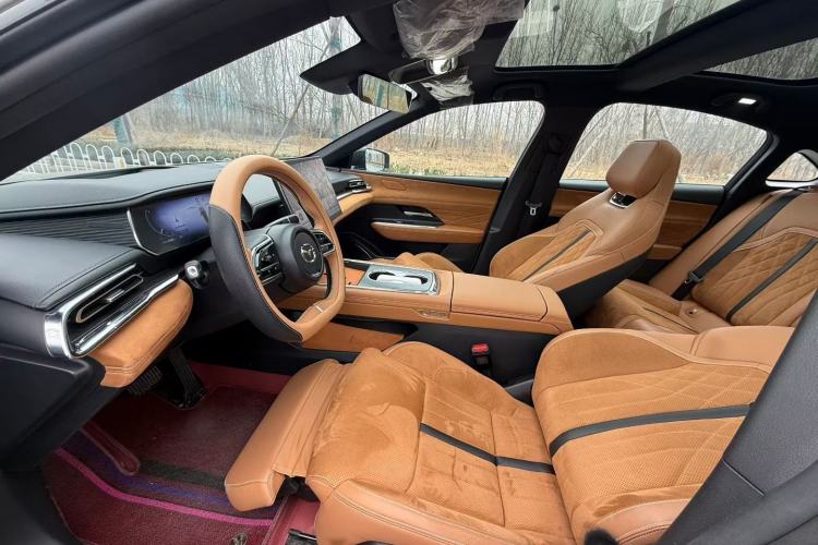 Used Mazda EZ-6 2024 Range-Extended 200 Luxury Edition Interior 1