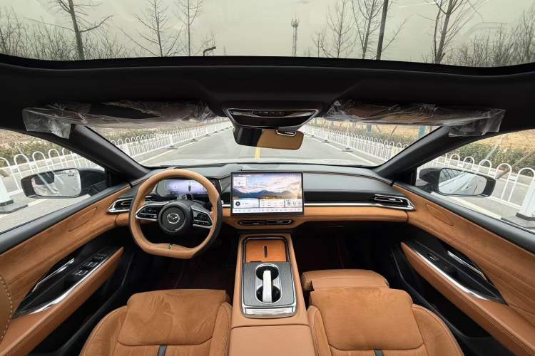 Used Mazda EZ-6 2024 Range-Extended 200 Luxury Edition Interior 2
