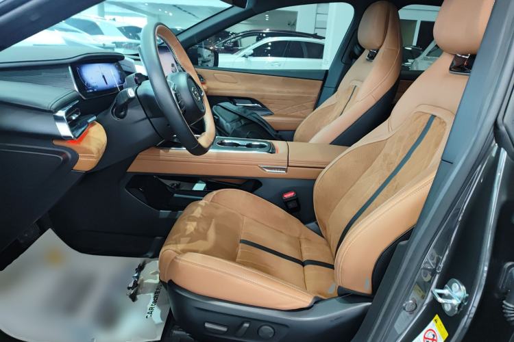 Used Mazda EZ-6 2024 Range-Extended 200 Luxury Edition Left Front Seat