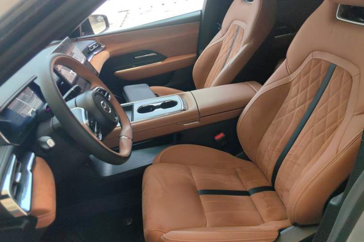 Used Mazda EZ-6 2024 Range-Extended 200 Luxury Edition Left Front Seat