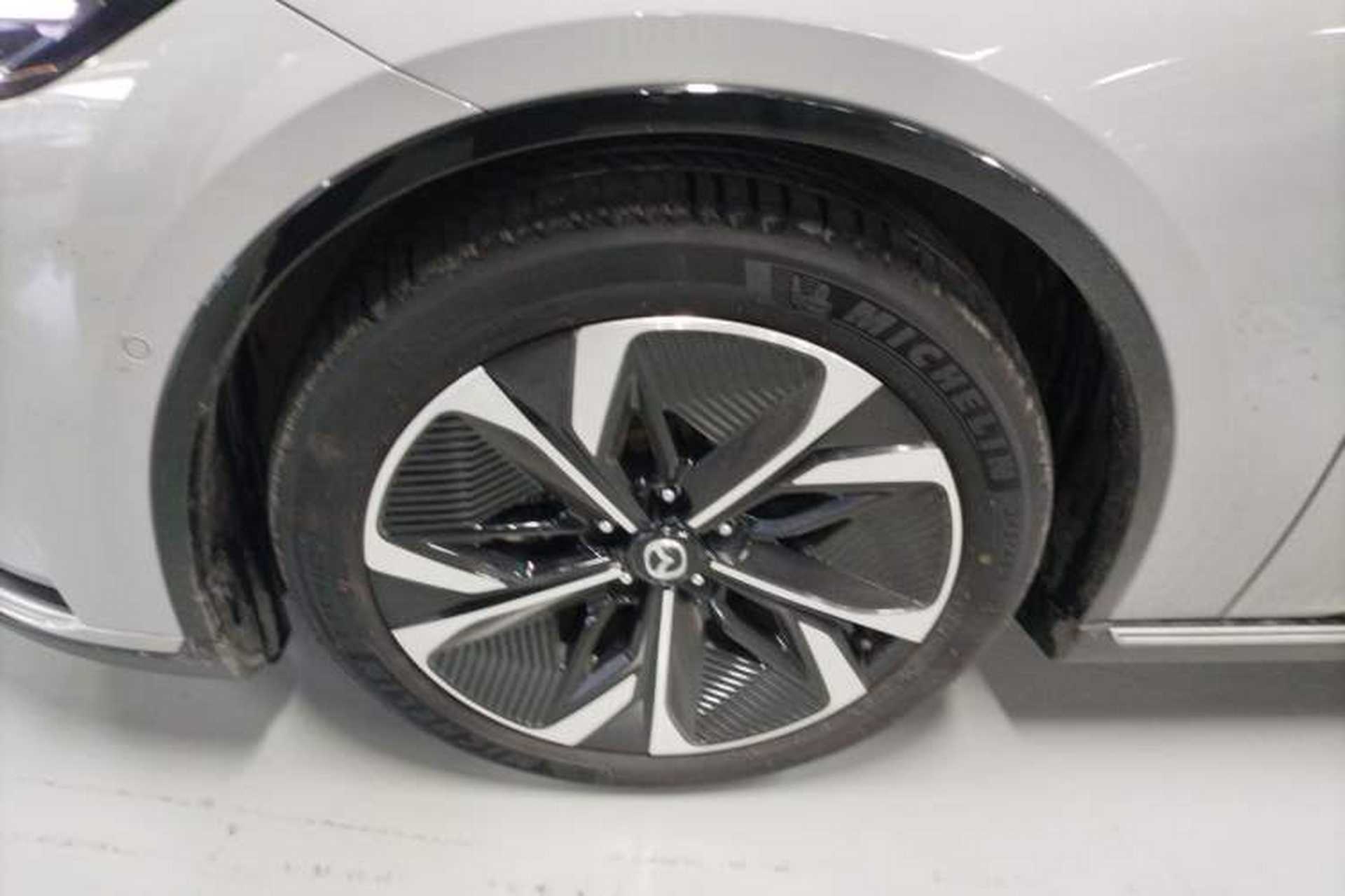 Used Mazda EZ-6 2024 Pure Electric 600 ZhiZun Edition Left Front Wheel Hub
