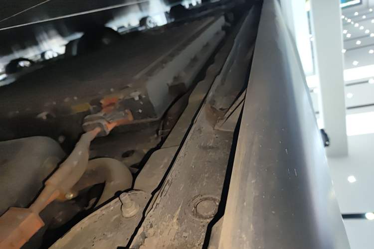 Used Mazda EZ-6 2024 Range-Extended 200 Luxury Edition Left Side Sill