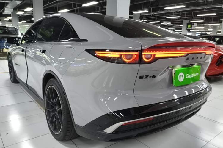 Used Mazda EZ-6 2024 Range-Extended 200 Luxury Edition Rear Left 45 Deg