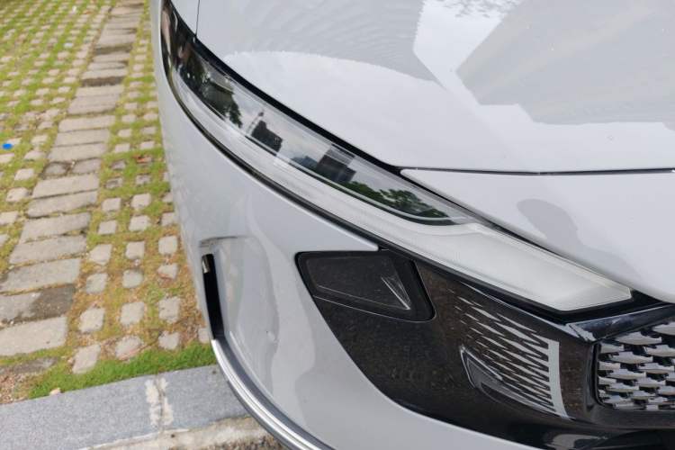 Used Mazda EZ-6 2024 Range-Extended 200 Luxury Edition Right Front Headlight