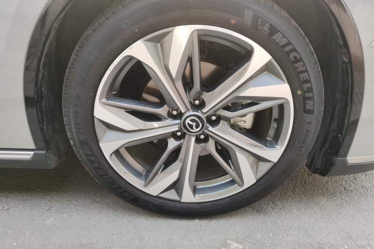 Used Mazda EZ-6 2024 Range-Extended 200 Luxury Edition Right Front Wheel Hub