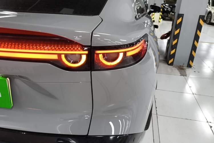 Used Mazda EZ-6 2024 Range-Extended 200 Luxury Edition Right Rear Taillight