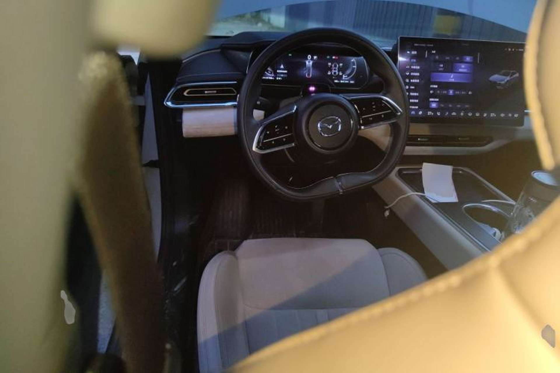 Used Mazda EZ-6 2024 Pure Electric 600 Zhiya Edition Steering Wheel