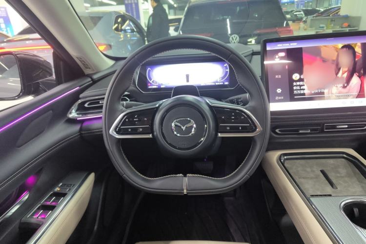 Used Mazda EZ-6 2024 Range-Extended 200 Steering Wheel