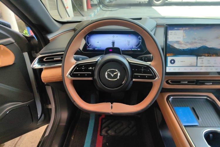 Used Mazda EZ-6 2024 Range-Extended 200 Luxury Edition Steering Wheel