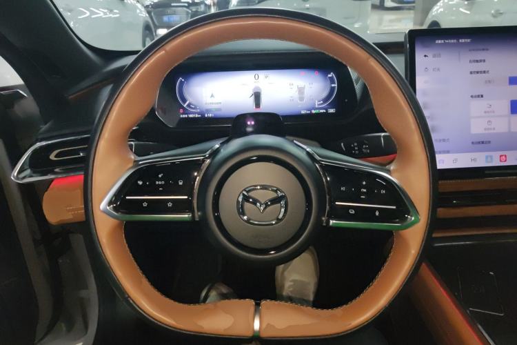 Used Mazda EZ-6 2024 Pure Electric 600 ZhiZun Edition Steering Wheel