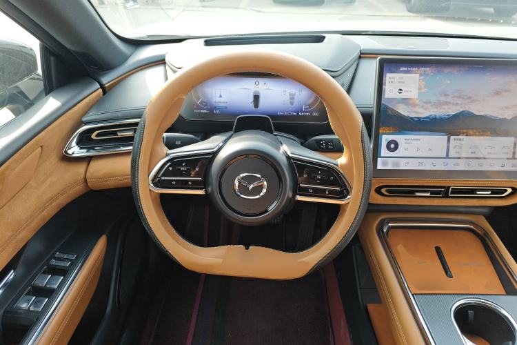 Used Mazda EZ-6 2024 Range-Extended 200 Luxury Edition Steering Wheel