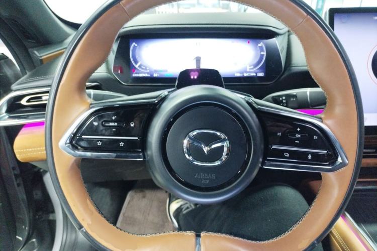 Used Mazda EZ-6 2024 Pure Electric 600 ZhiZun Edition Steering Wheel
