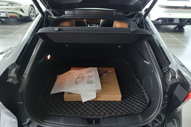 Used Mazda EZ-6 2024 Range-Extended 200 Luxury Edition Trunk