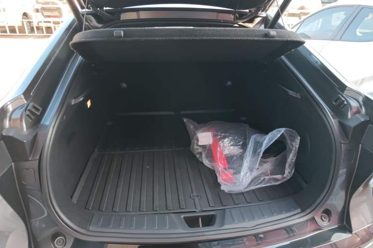 Used Mazda EZ-6 2024 Range-Extended 200 Luxury Edition Trunk