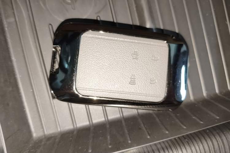 Used Mazda EZ-6 2024 Range-Extended 200 Luxury Edition Vehicle Key