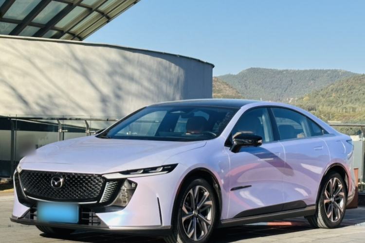 Used Mazda EZ-6 2024 Range-Extended 200 Luxury Edition Exterior 2