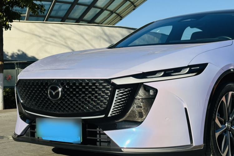 Used Mazda EZ-6 2024 Range-Extended 200 Luxury Edition Exterior 4