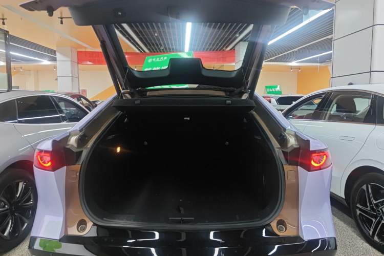 Used Mazda EZ-6 2024 Range-Extended 200 Luxury Edition Trunk