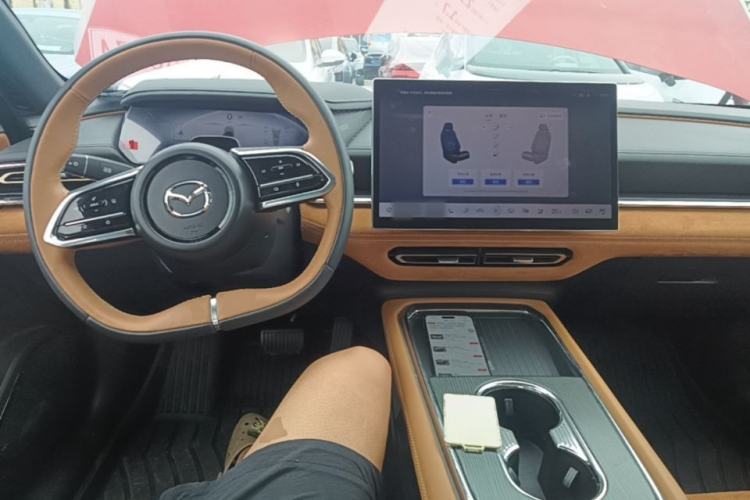 Used Mazda EZ-6 2024 Pure Electric 600 ZhiZun Edition Center Console