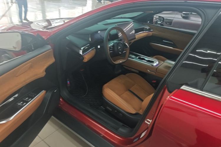 Used Mazda EZ-6 2024 Range-Extended 200 Luxury Edition Driver Seat
