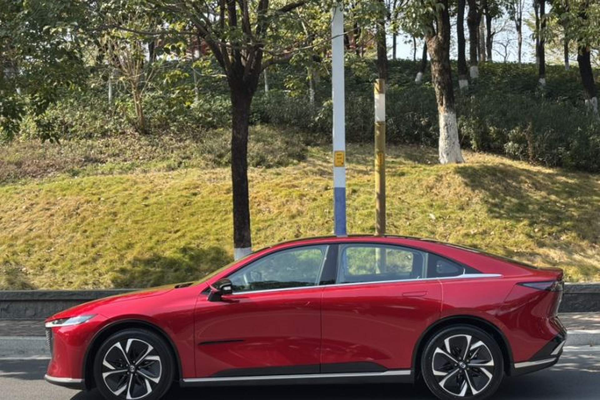 Used Mazda EZ-6 2024 Pure Electric 480 Zhiyue Edition Exterior 9