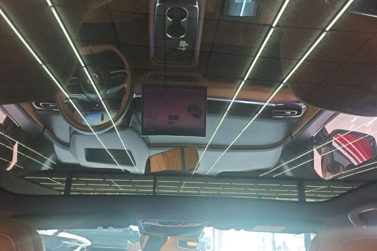 Used Mazda EZ-6 2024 Range-Extended 200 Luxury Edition Headliner