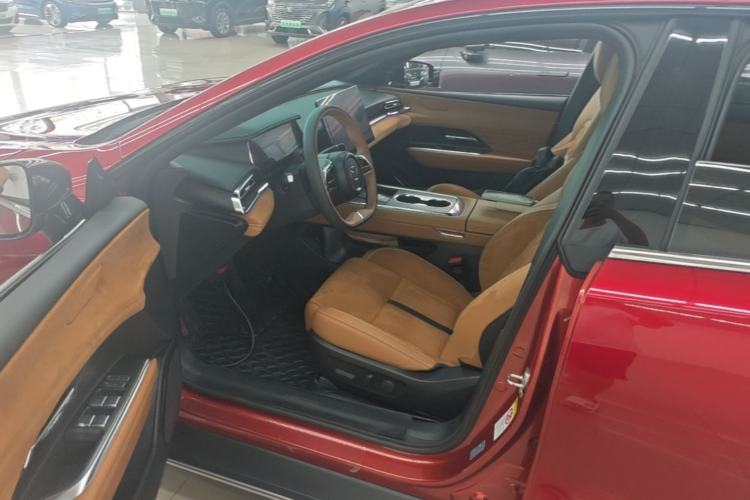 Used Mazda EZ-6 2024 Range-Extended 200 Luxury Edition Left Front Seat