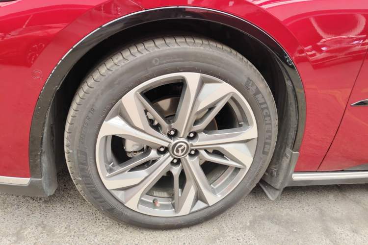 Used Mazda EZ-6 2024 Range-Extended 200 Luxury Edition Left Front Wheel Hub
