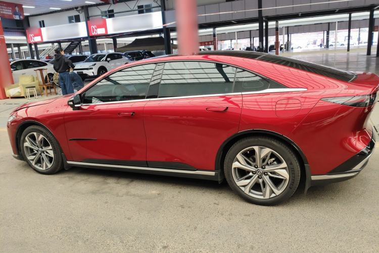 Used Mazda EZ-6 2024 Range-Extended 200 Luxury Edition Left Side