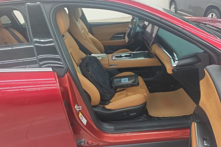 Used Mazda EZ-6 2024 Range-Extended 200 Luxury Edition Right Front Seat