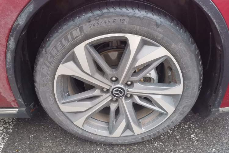 Used Mazda EZ-6 2024 Range-Extended 200 Luxury Edition Right Front Wheel Hub