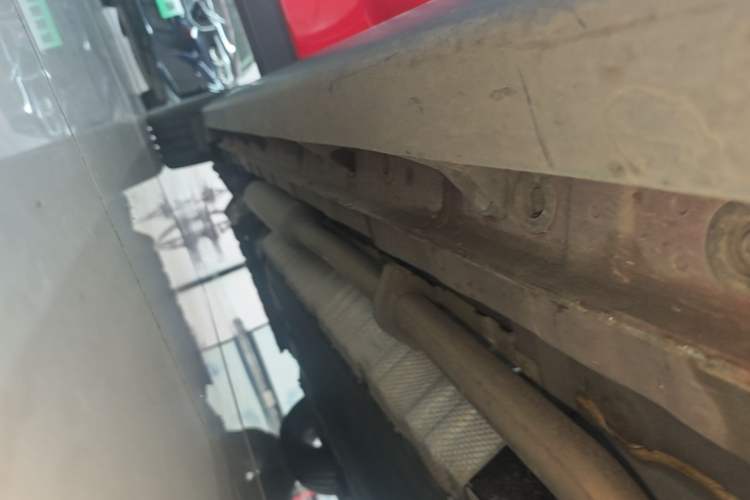 Used Mazda EZ-6 2024 Range-Extended 200 Luxury Edition Right Side Sill