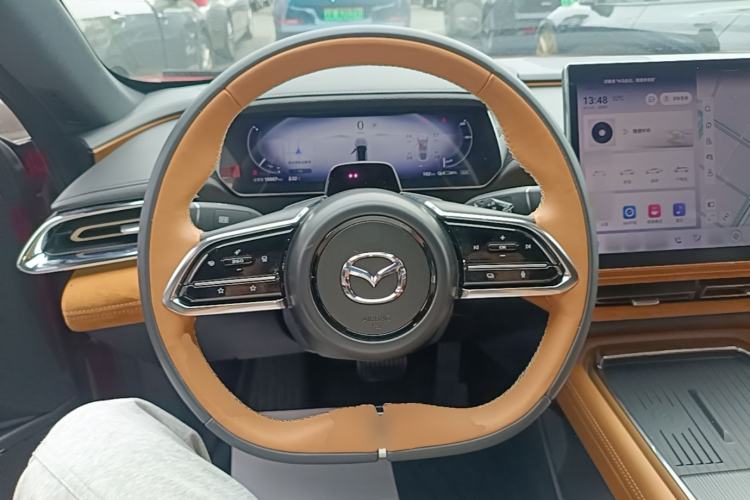 Used Mazda EZ-6 2024 Pure Electric 600 ZhiZun Edition Steering Wheel