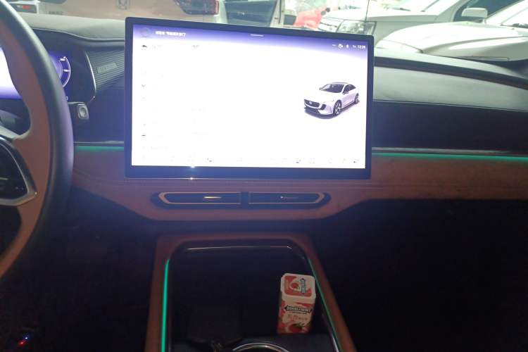 Used Mazda EZ-6 2024 Pure Electric 600 ZhiZun Edition Audio And AC Panel