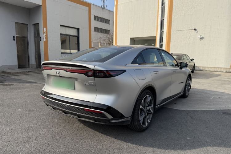 Used Mazda EZ-6 2024 Range-Extended 200 Luxury Edition Exterior 5