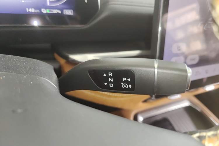 Used Mazda EZ-6 2024 Pure Electric 600 ZhiZun Edition Gear Lever