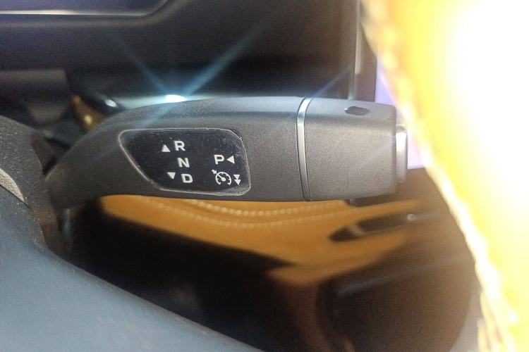 Used Mazda EZ-6 2024 Range-Extended 200 Luxury Edition Gear Lever
