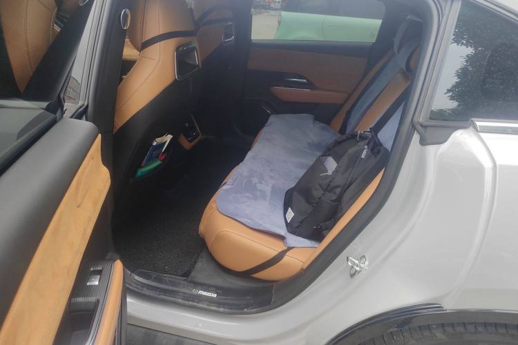 Used Mazda EZ-6 2024 Range-Extended 200 Luxury Edition Interior 4