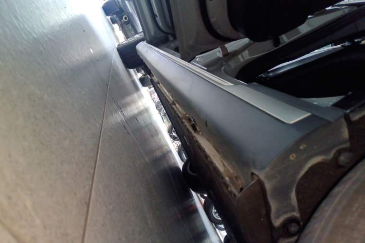 Used Mazda EZ-6 2024 Pure Electric 600 ZhiZun Edition Left Side Sill